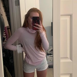 Cute light purple/pink hooded athleta top with tags!!